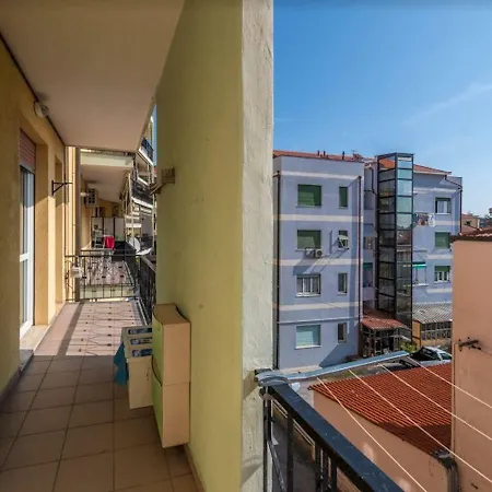 Trilocale Deluxe Apartment *