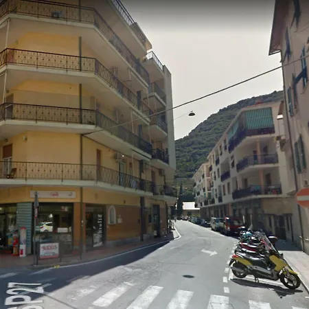 Trilocale Deluxe * Finale Ligure
